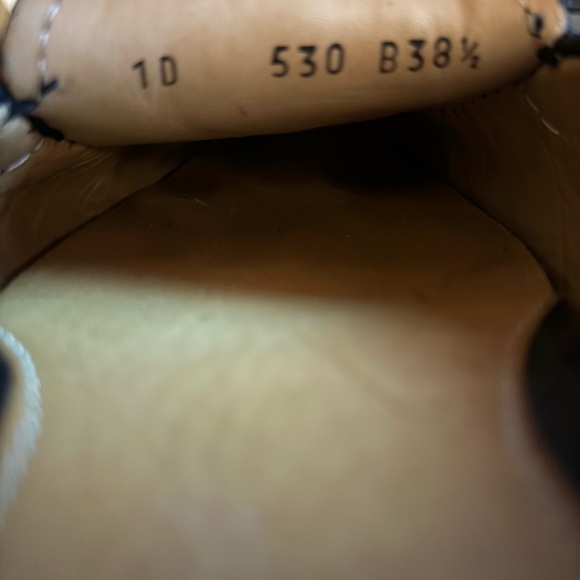 PRADA - Bow Pebble Leather Loafers - Picture 7 of 8